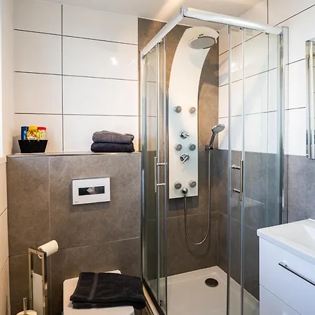 Sonnige Ferienwohnung In Mit Massageliege & Wlan & Parken